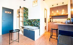 Studio Cosy Sur L'Ile De Nantes / Proche Tramway